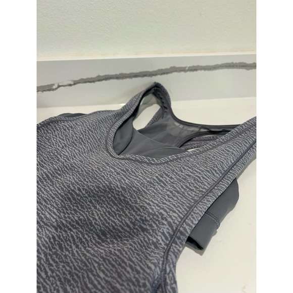 Lululemon No Limits Tank Grey Heather Size 6‎ - Picture 2 of 5